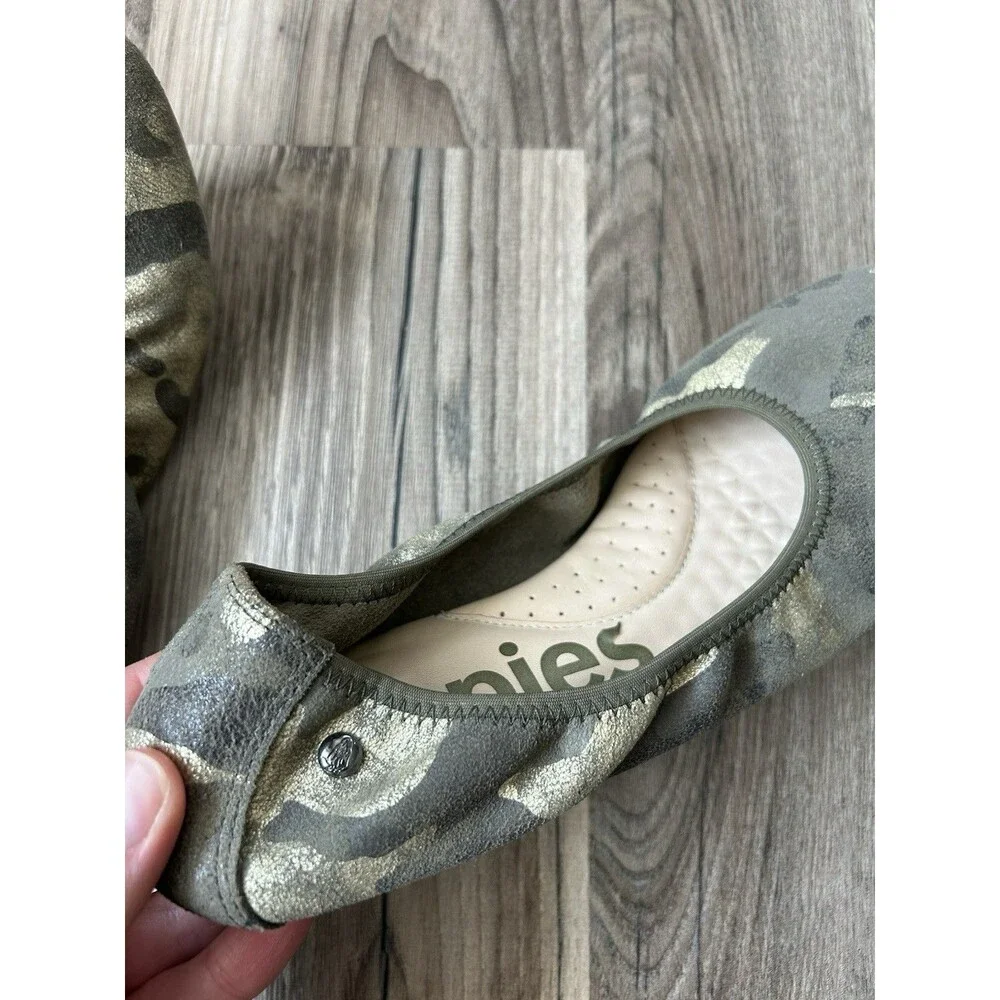 Hush Puppies Chaste Ballet Flat Womens 7.5 Camo Metallic Suede Slip On Shoe